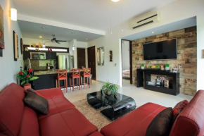 Stylish 2BR Apartment Charming Private Balcony with Pool View in Gated Community